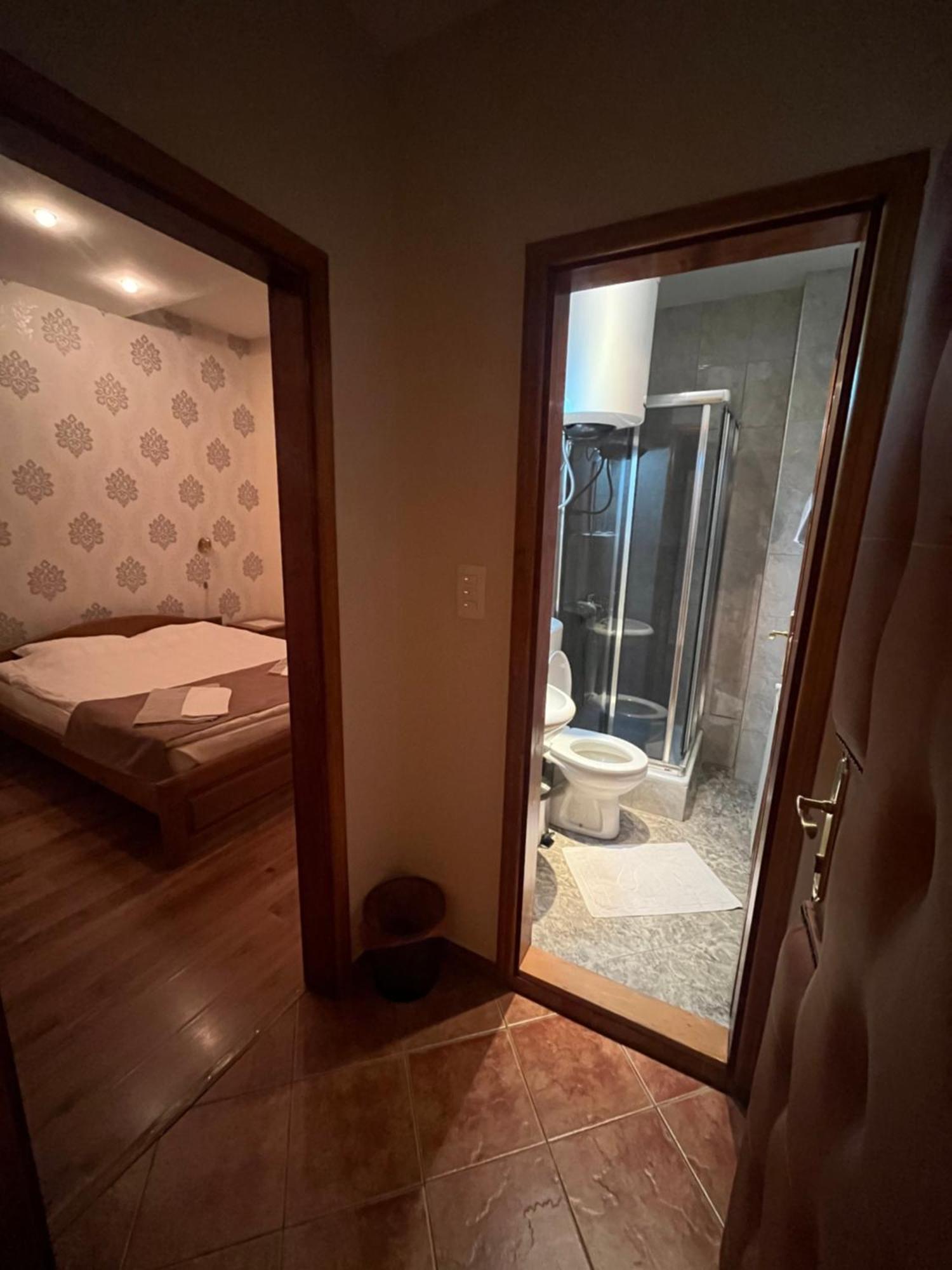 Hotel Dulovic Мойковац Екстер'єр фото