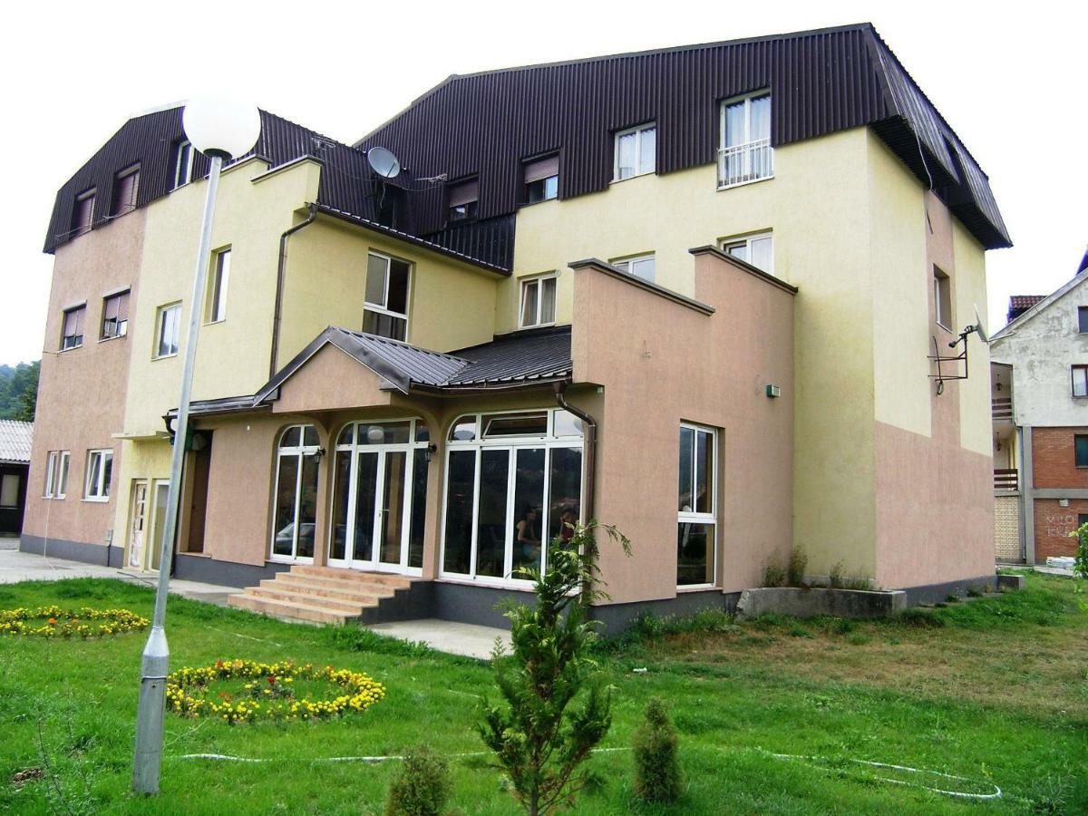 Hotel Dulovic Мойковац Екстер'єр фото